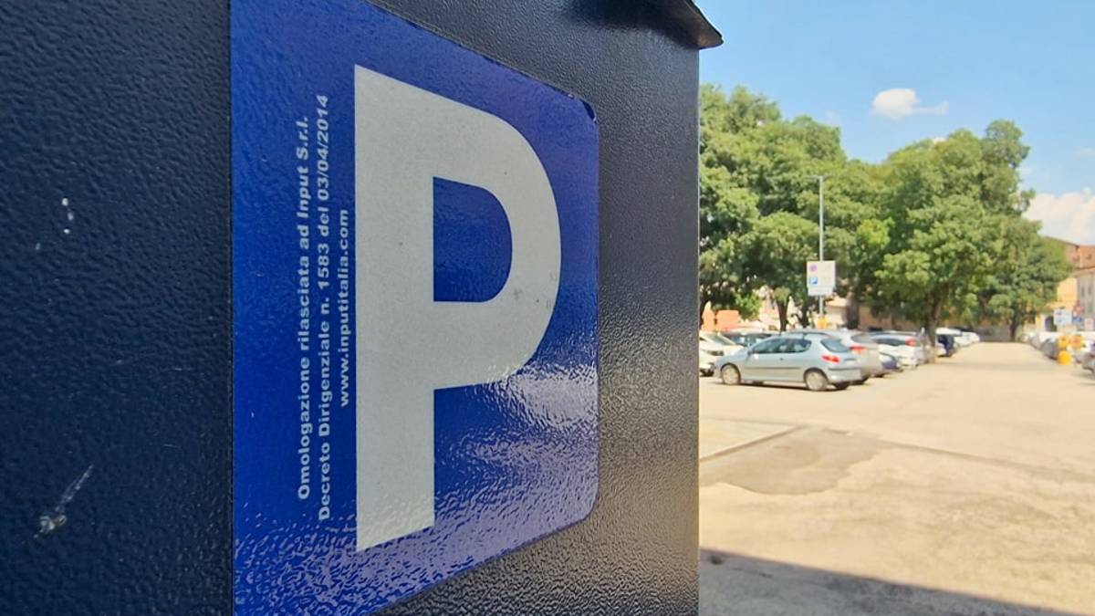 Faenza, sosta gratis prorogata al 2 luglio