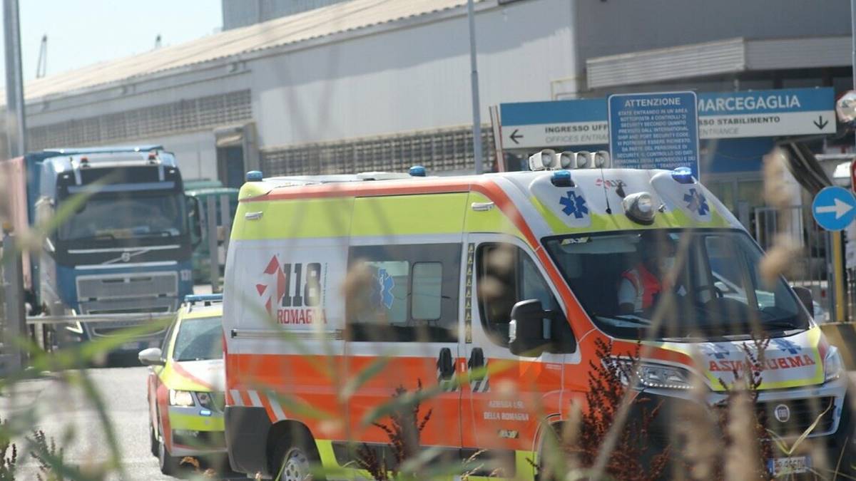 Ravenna: travolto da un coil, muore 63enne operaio alla Marcegaglia