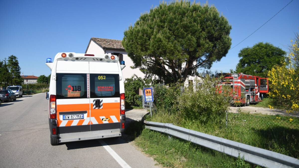 Incendio in una casa protetta a Forlì, un paziente lievemente intossicato