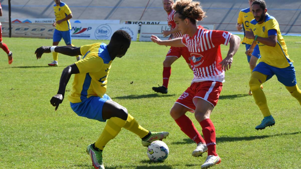 Calcio serie D, Forlì da urlo, Ravenna raggiunto al 95', lo United Riccione bloccato in casa