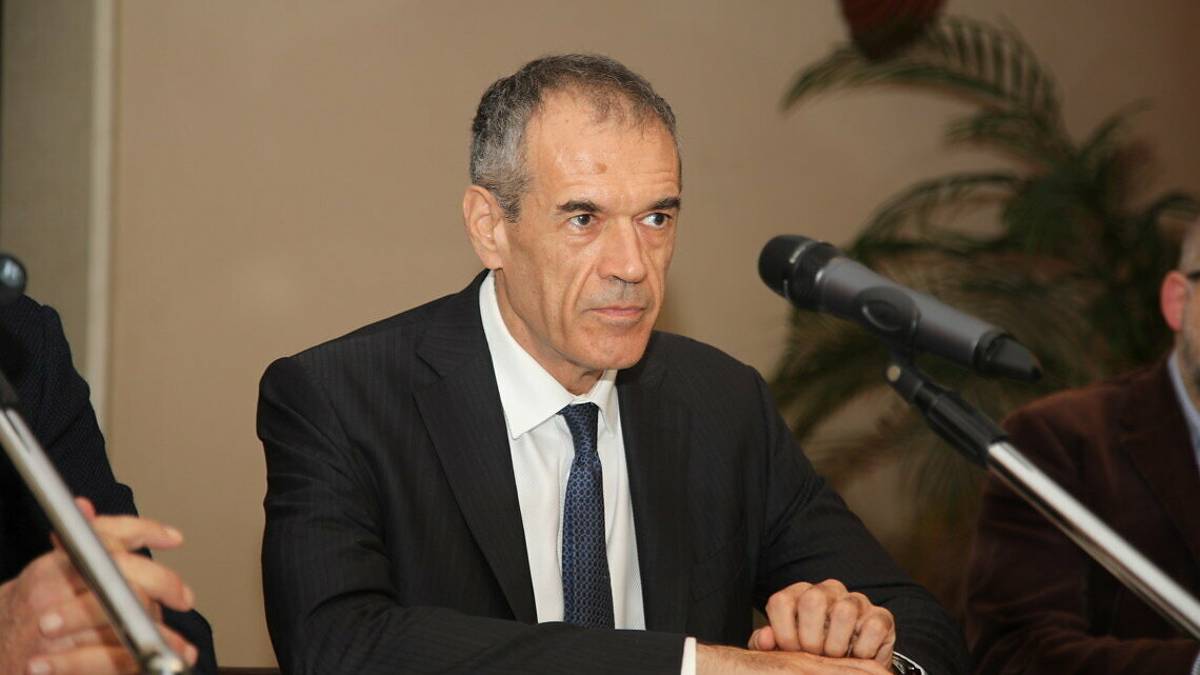 Cottarelli: Non lamentamoci dei politici che abbiamo eletto perché dicevano le cose che ci piaceva sentire