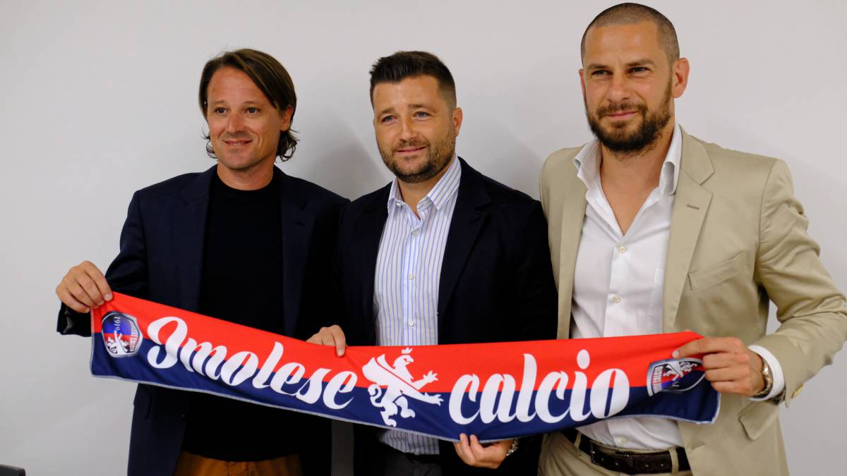 Calcio, l'Imolese di Coppitelli. Le foto della presentazione