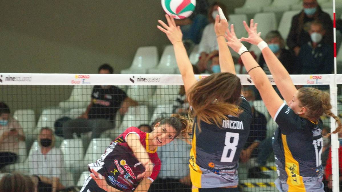 Volley A2 donne, Omag e Olimpia Teodora a segno