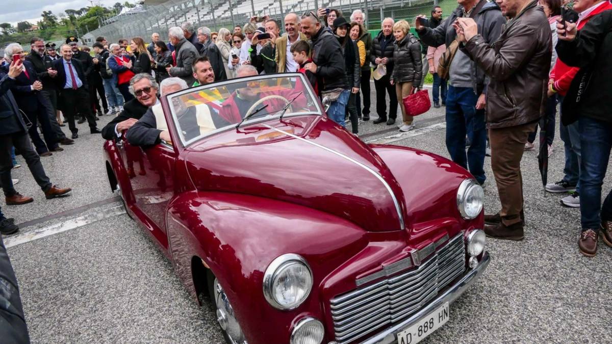 Imola, bagno di folla per i 70 anni dell'autodromo