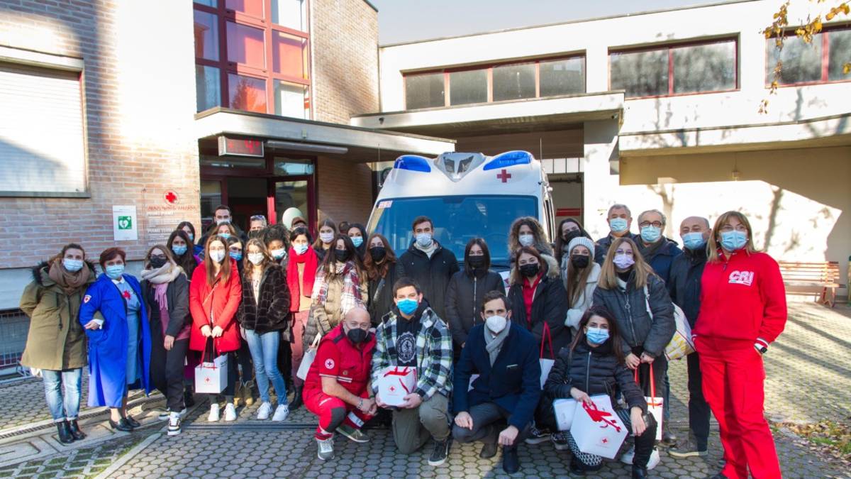 Per la Croce Rossa di Cesena festa, esami e nuova ambulanza