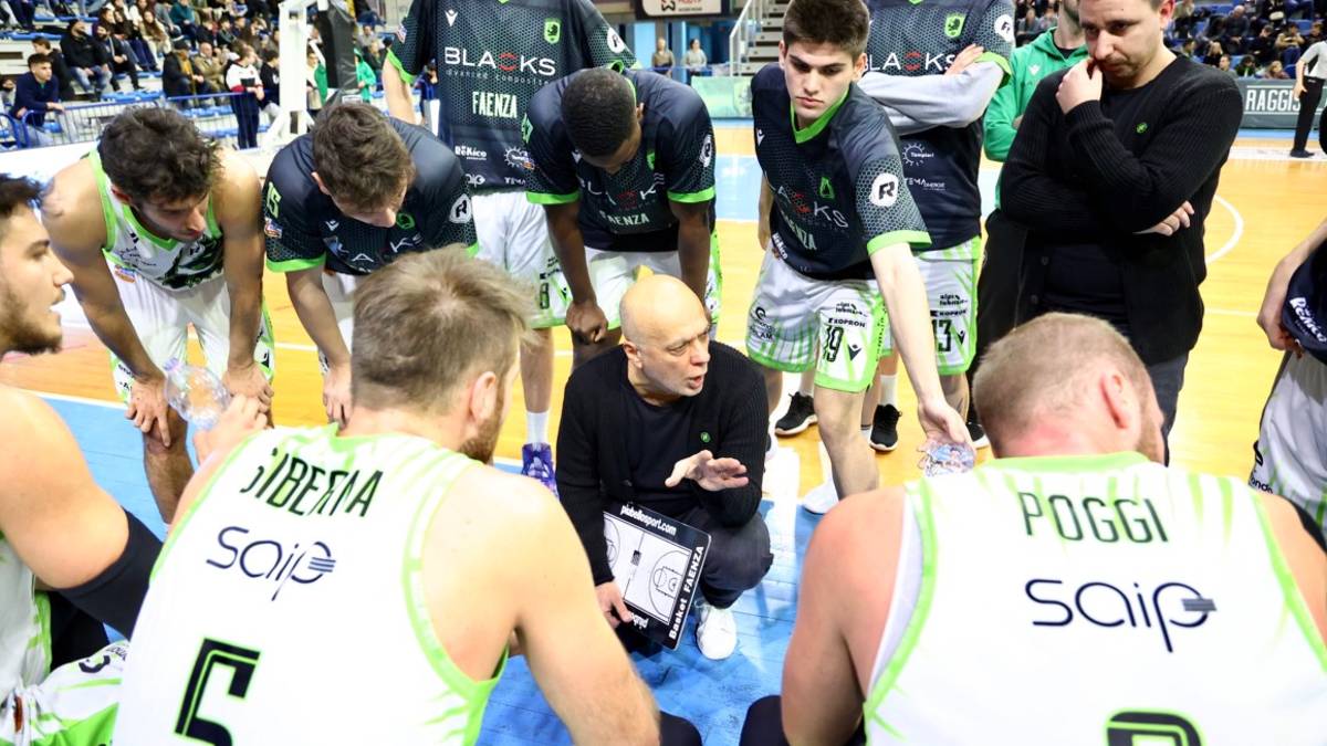 Basket B play-off, Raggisolaris: il nuovo calendario