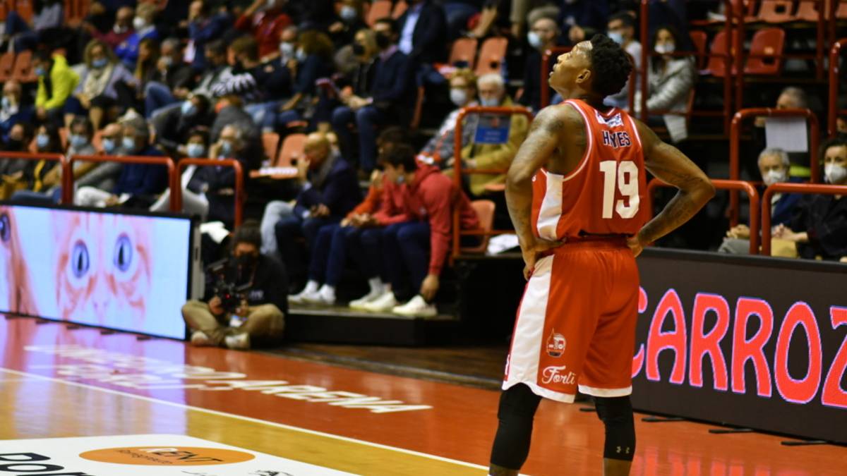 Basket A2, senza Hayes l'Unieuro segna 14 punti in meno