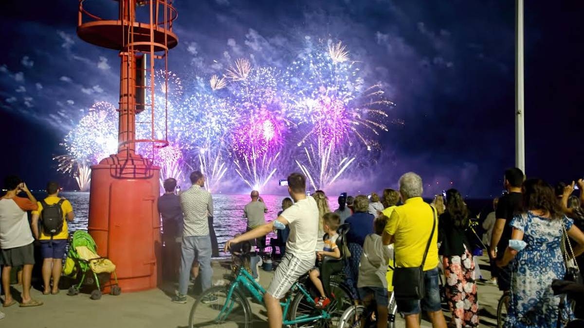 Ravenna, i fuochi d'artificio a Sant'Apollinare venerdì dalle 23.30