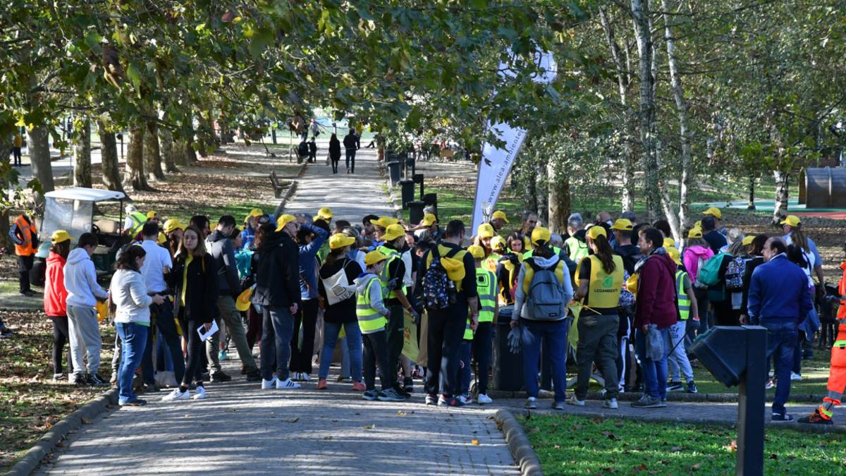 Di corsa per l'ambiente, il primo plogging a Forlì richiama circa 200 persone - Gallery