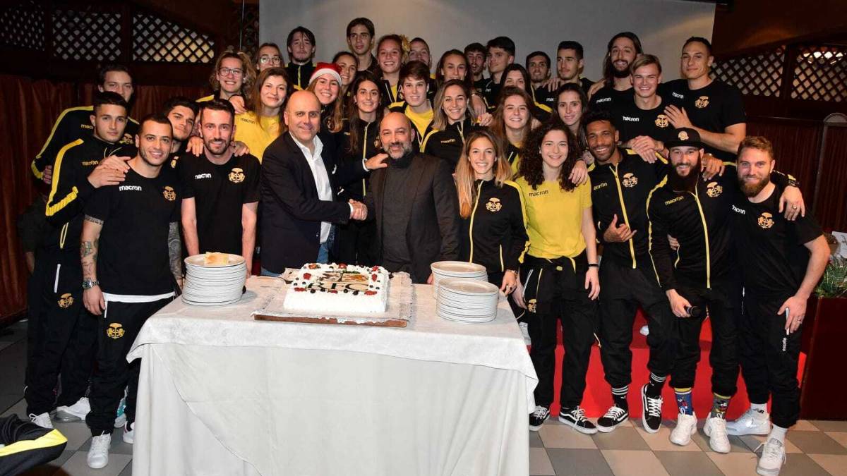 Calcio, Ravenna e Ravenna Women festeggiano insieme il Natale