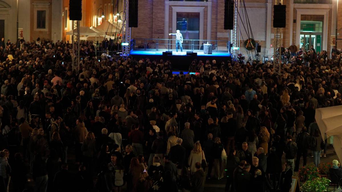 Immagini del centro per la Notte d’Oro (foto Massimo Fiorentini)