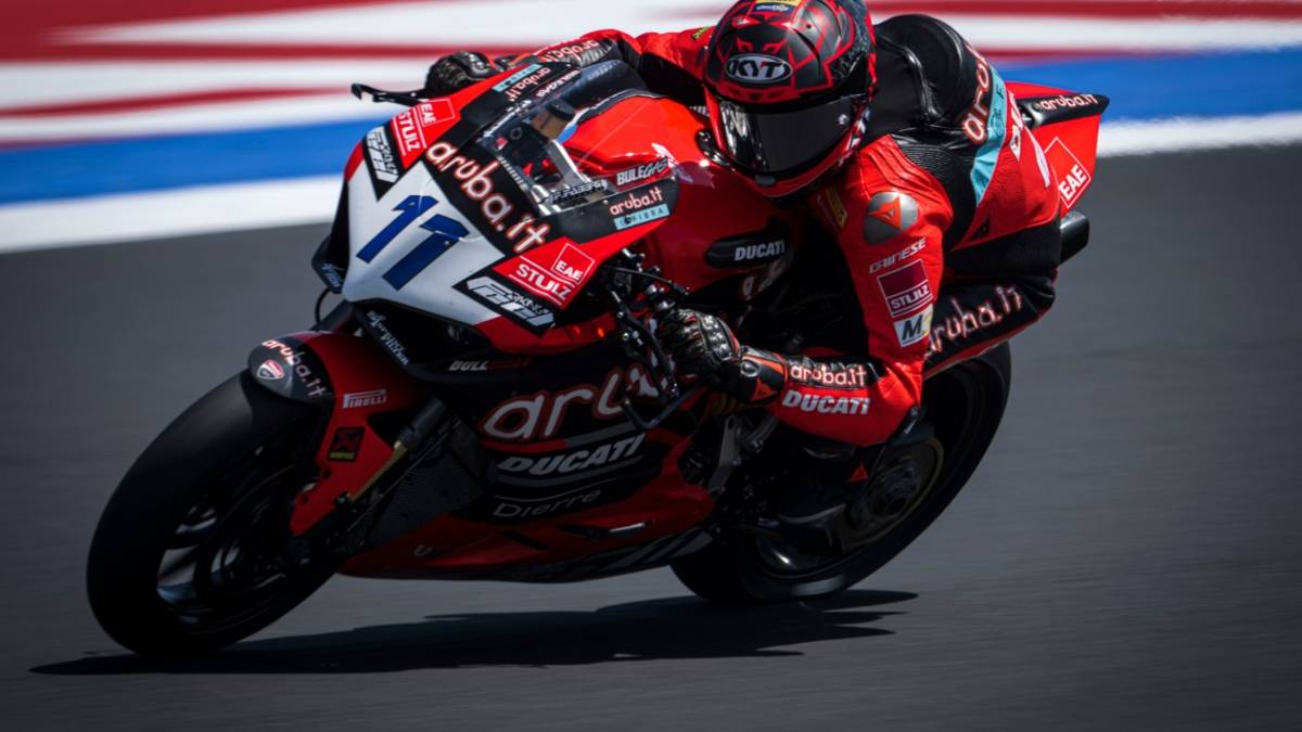 Superbike, Ducati Aruba da un romagnolo ad un altro: non confermato Rinaldi, nel 2024 sale Bulega