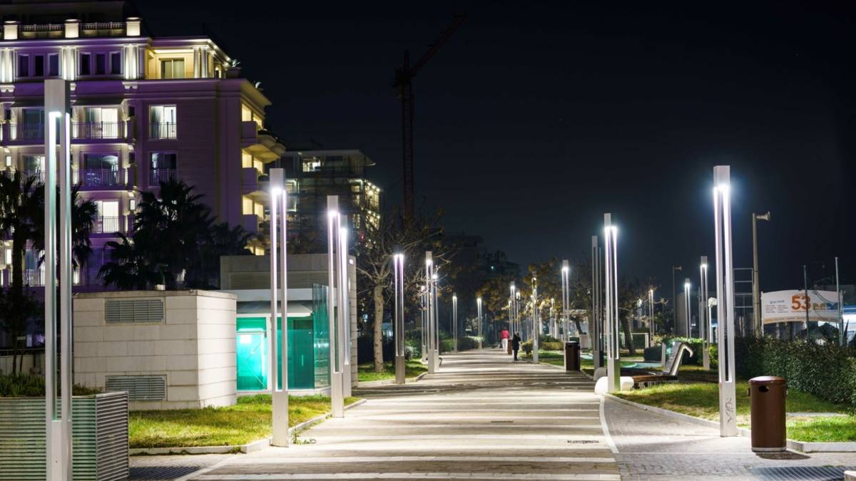 Riccione, sostituiti 12mila punti luce in un anno - Gallery