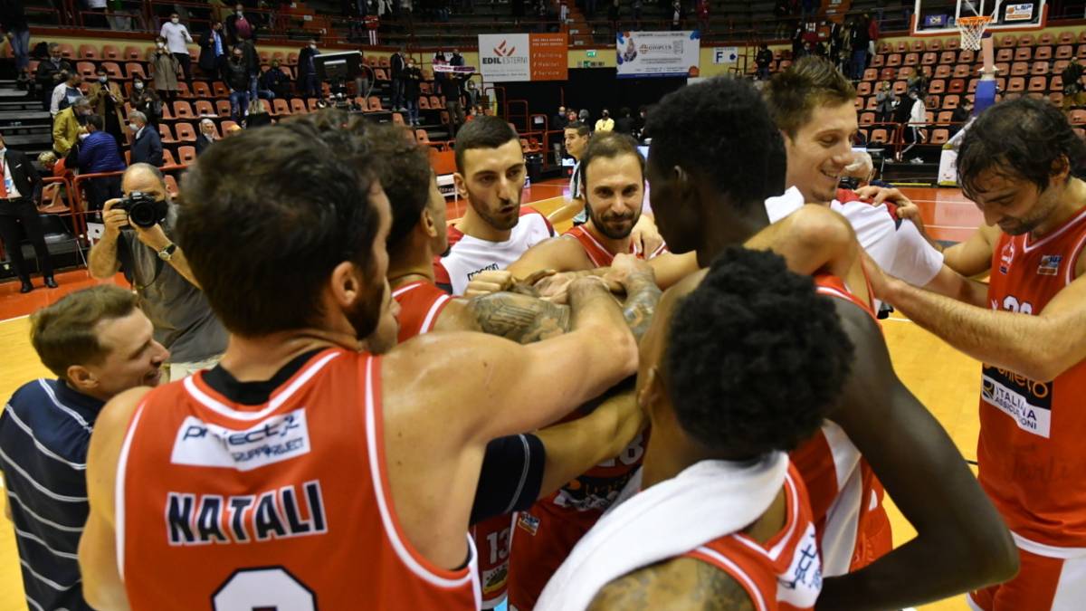 Basket A2, l'Unieuro riapre la campagna abbonamenti