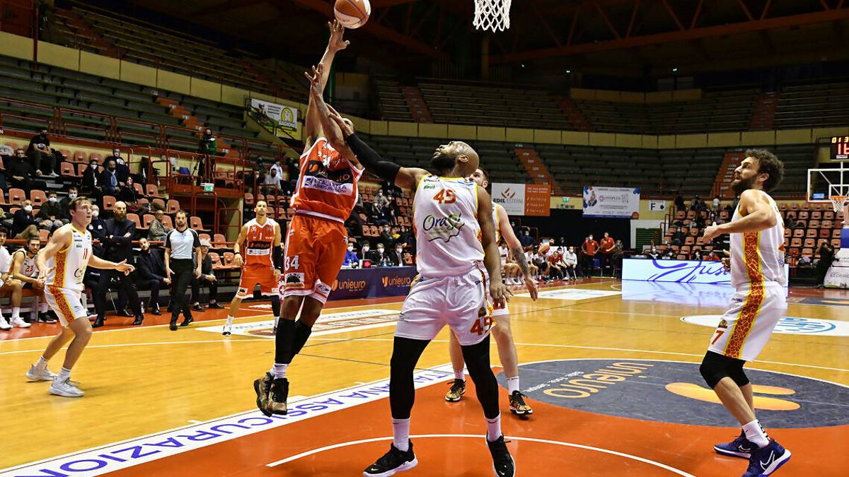 Basket A2 play-off, Unieuro e OraSì debutteranno sabato