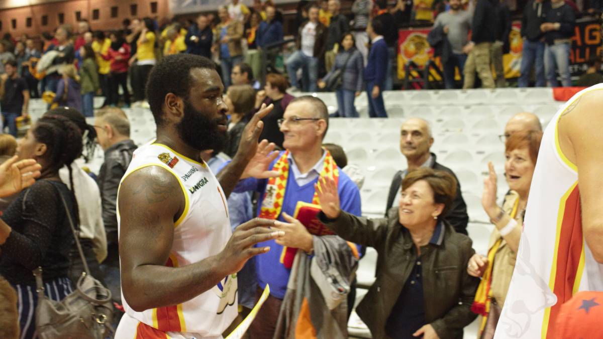 Riapre la campagna abbonamenti dell'OraSì Basket Ravenna