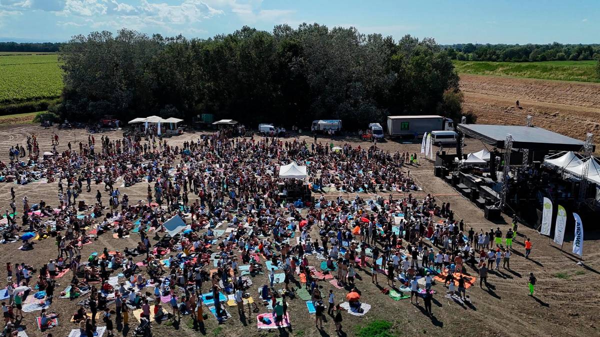 La musica nella Romagna alluvionata, in 4mila a Conselice per Manuel Agnelli