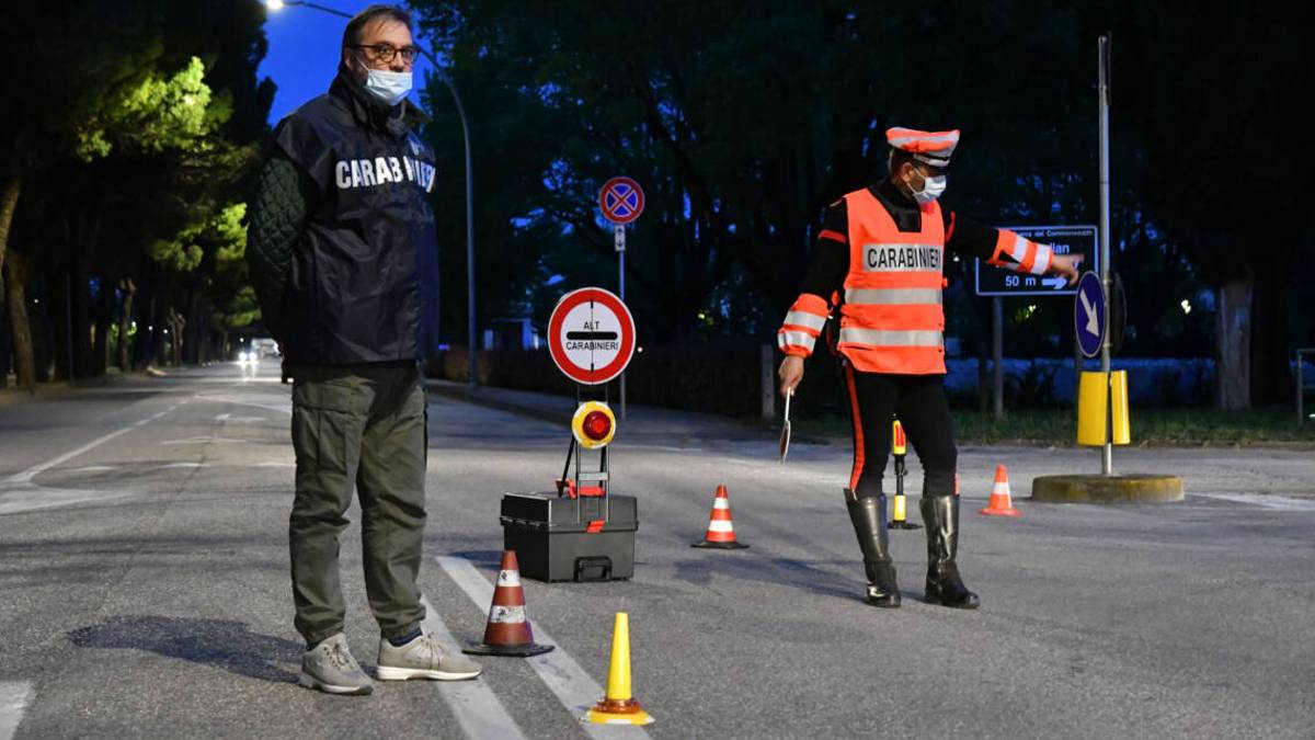 Bertinoro, prende a noleggio auto e non la restituisce: denunciato