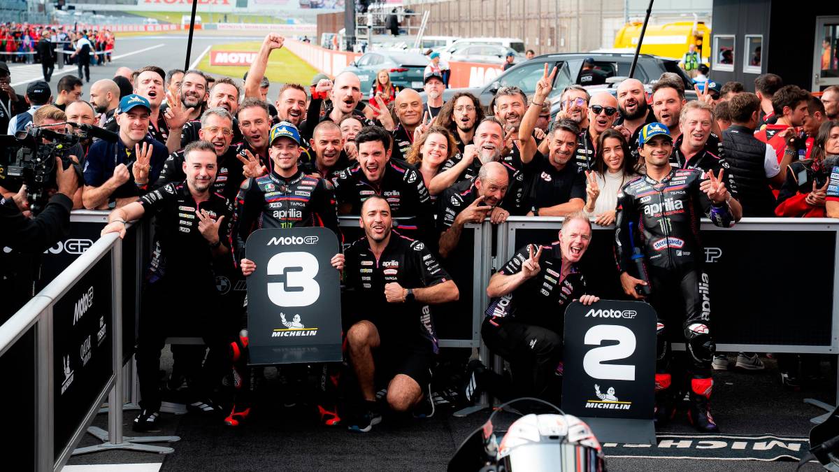 La festa Aprilia per il terzo posto ottenuto da Marco Bezzecchi e dal secondo di Jorge Martin in Giappone