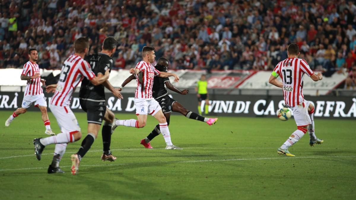 Calcio C play-off, Toscano: «Il Cesena ha giocato una grande gara se consideriamo i 33 giorni di inattività» VIDEO