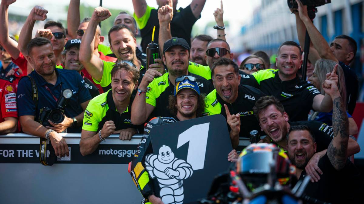 MotoGp: Bezzecchi domina la Sprint Race, Bastianini ottavo