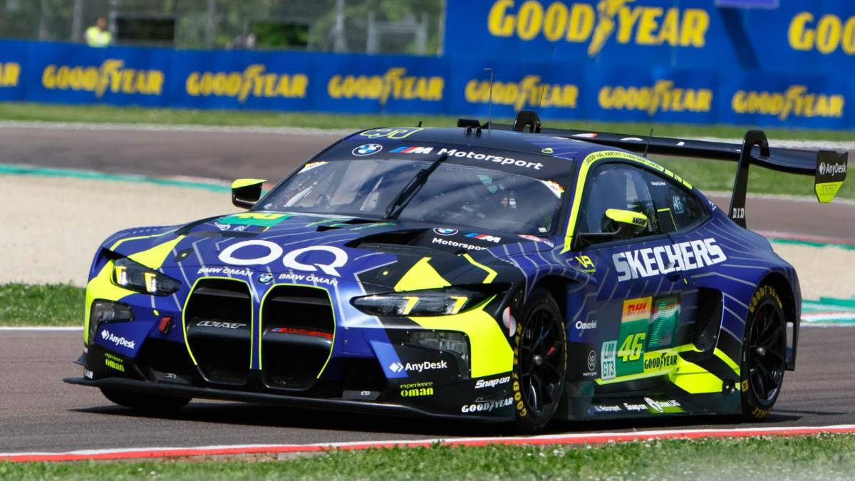 Imola, per il sabato del Wec invasione di tifosi, pole position Ferrari e tutti a naso in su per il dirigibile GALLERY