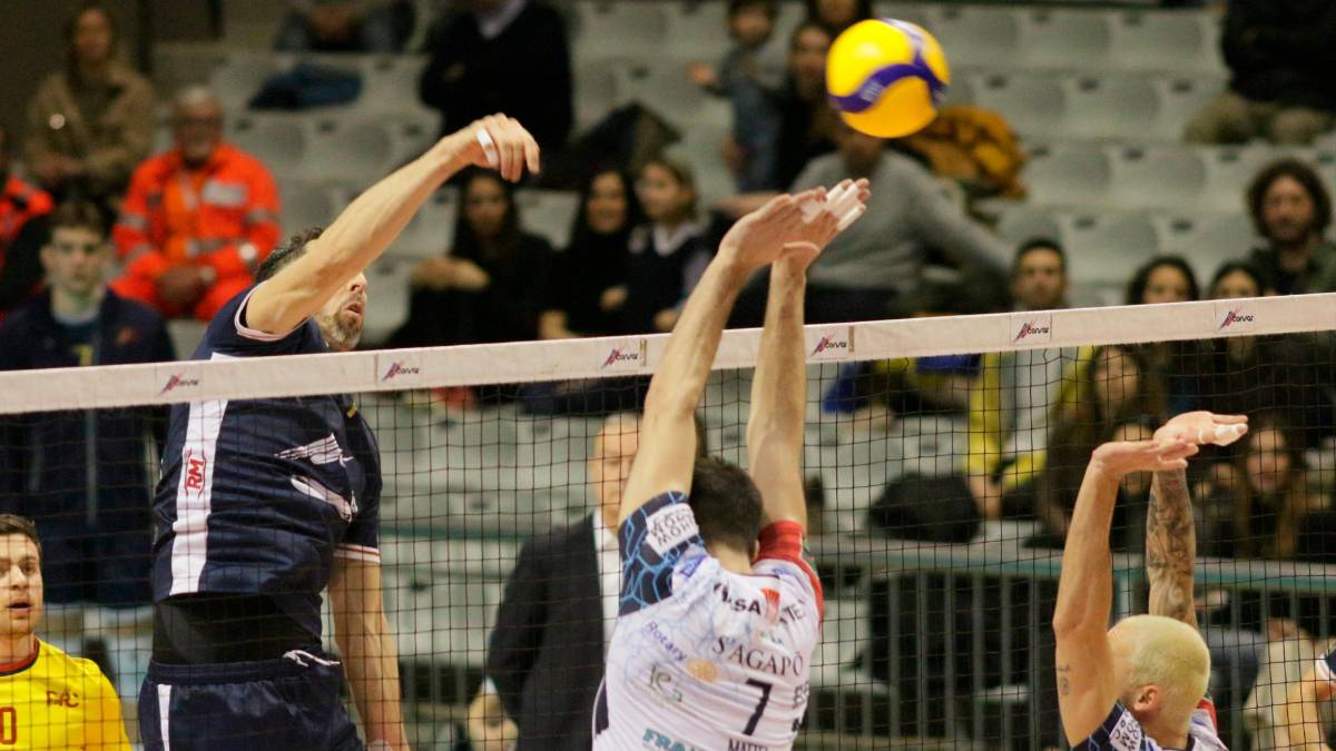 Volley A2, Consar: arriva un punto contro la regina Grottazzolina (2-3). Cori razzisti, la denuncia di Bonitta - Gallery