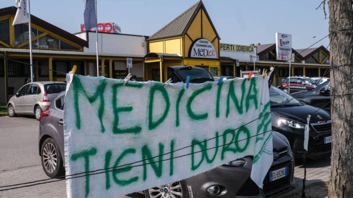 Medicina. Oltre 36.000 euro per aiutare 52 lavoratori in difficoltà