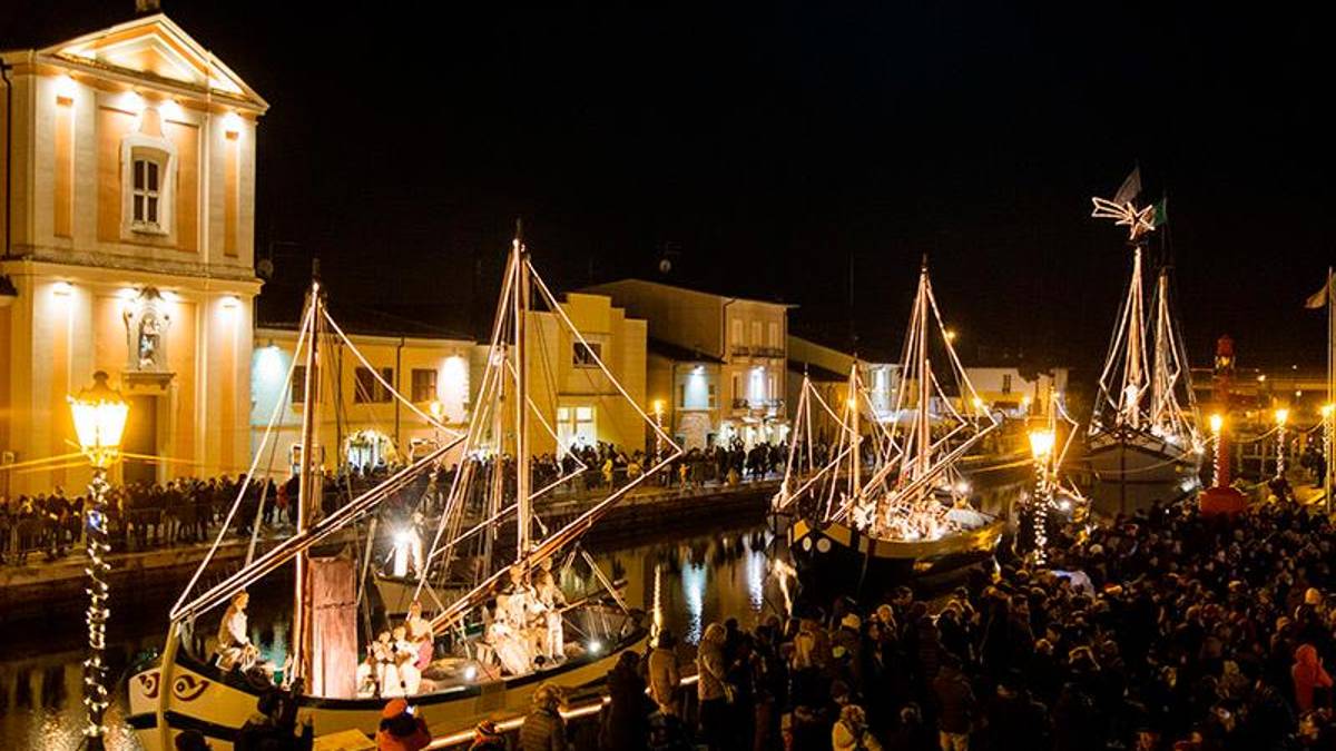 Presepi in Romagna: guida agli itinerari tra mare, borghi e grotte