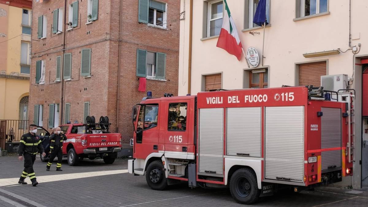 Imola, incendio in convento nella stanza dove erano ospitati madre e figlio
