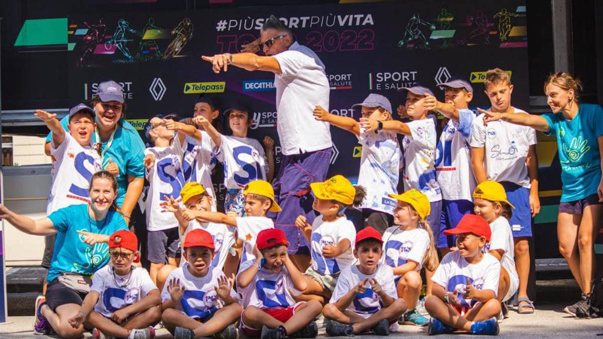 Volley, mercoledì a Imola 1.200 giovanissimi atleti con Andrea Lucchetta