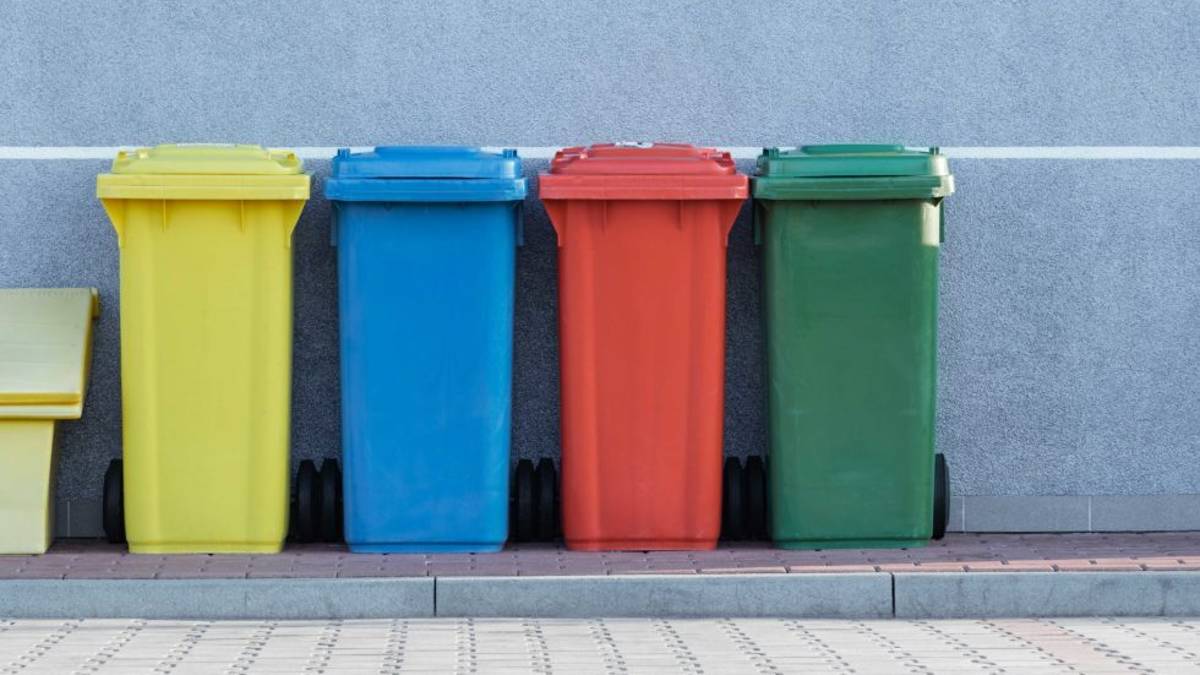 Rifiuti a Bagnacavallo, in crescita la differenziata e multe dalle fototrappole