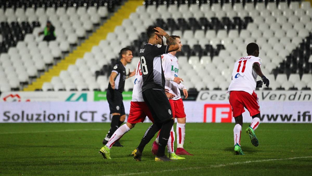 Calcio, un ottimo Cesena eliminato ai rigori dalla Coppa Italia