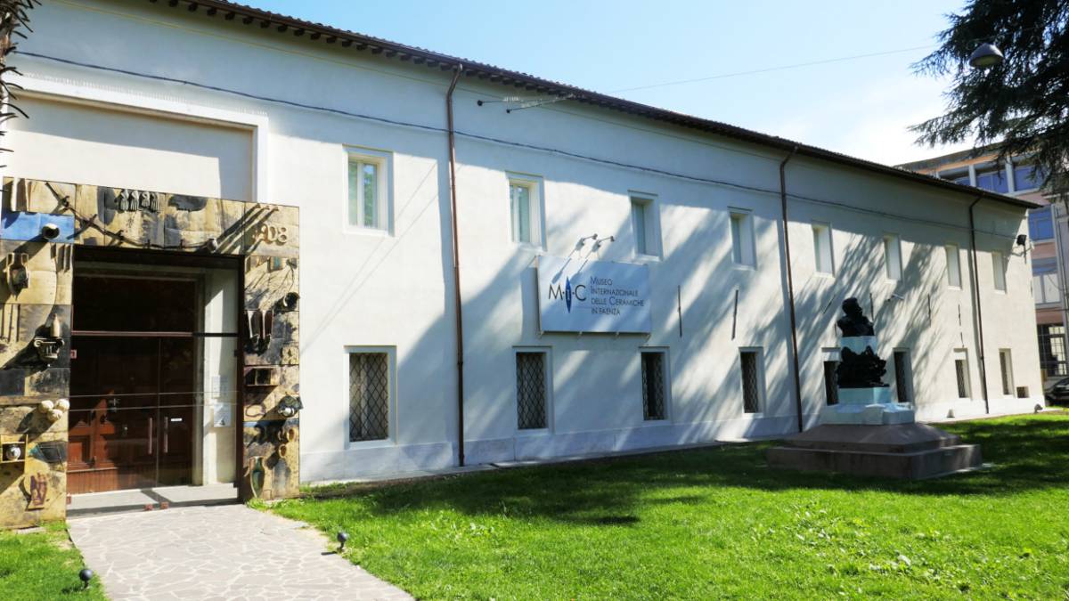 Faenza, Mic: nel 2023 nuove esposizioni, concerti, eventi, visite guidate