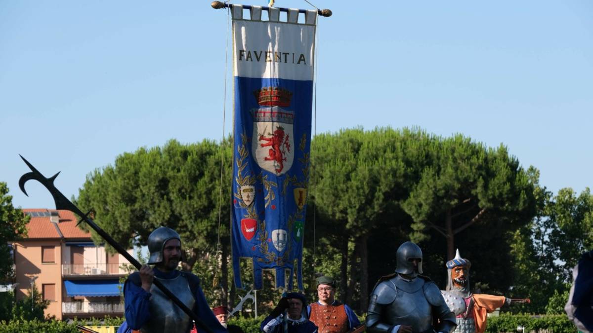 Faenza, Palio: nuove idee per corteo storico e rioni