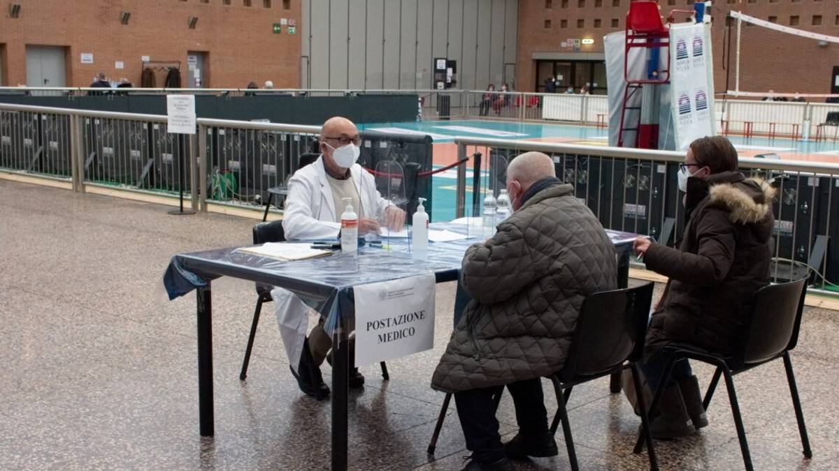 Covid Emilia-Romagna. Sfondato il muro dei 300mila casi attivi