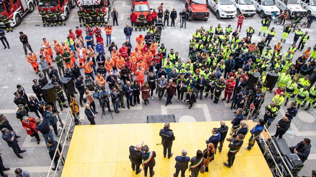 Il ministro a Faenza: Ricostruiremo. La gente: Ora i fatti - Gallery
