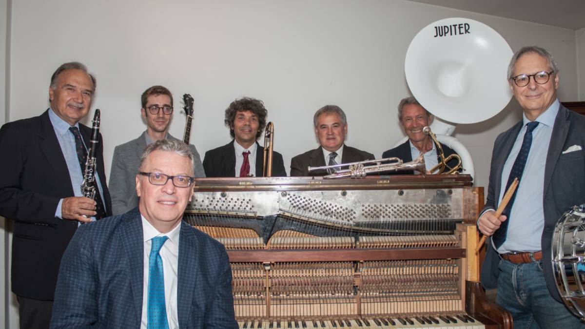 Woody Allen Songbook a Vigarano Mainarda con Roaring Twenties Jazz Band