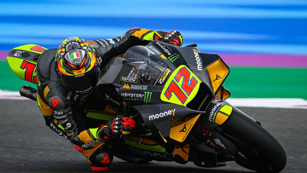 MotoGp, spintona un Marshall: multa di mille euro per Bezzecchi