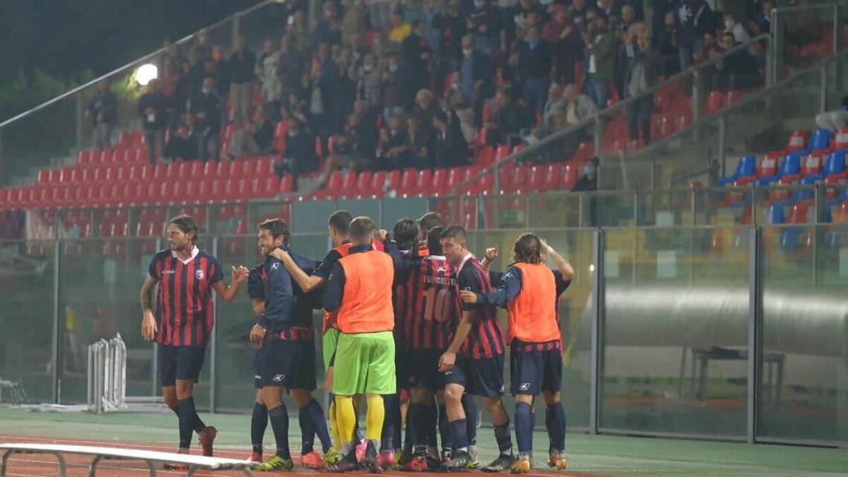 Calcio C, una grande Imolese stende 4-1 il Pontedera