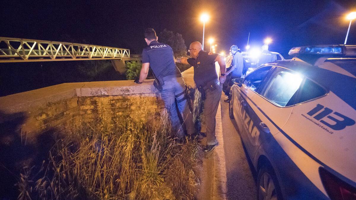 Ravenna, vuole suicidarsi: provvidenziale salvataggio
