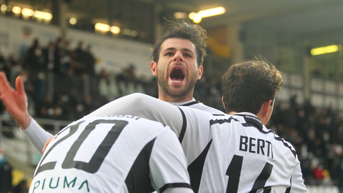 Calcio C, Pierini-Cesena ai saluti, il secondo portiere sarà Luca Lewis