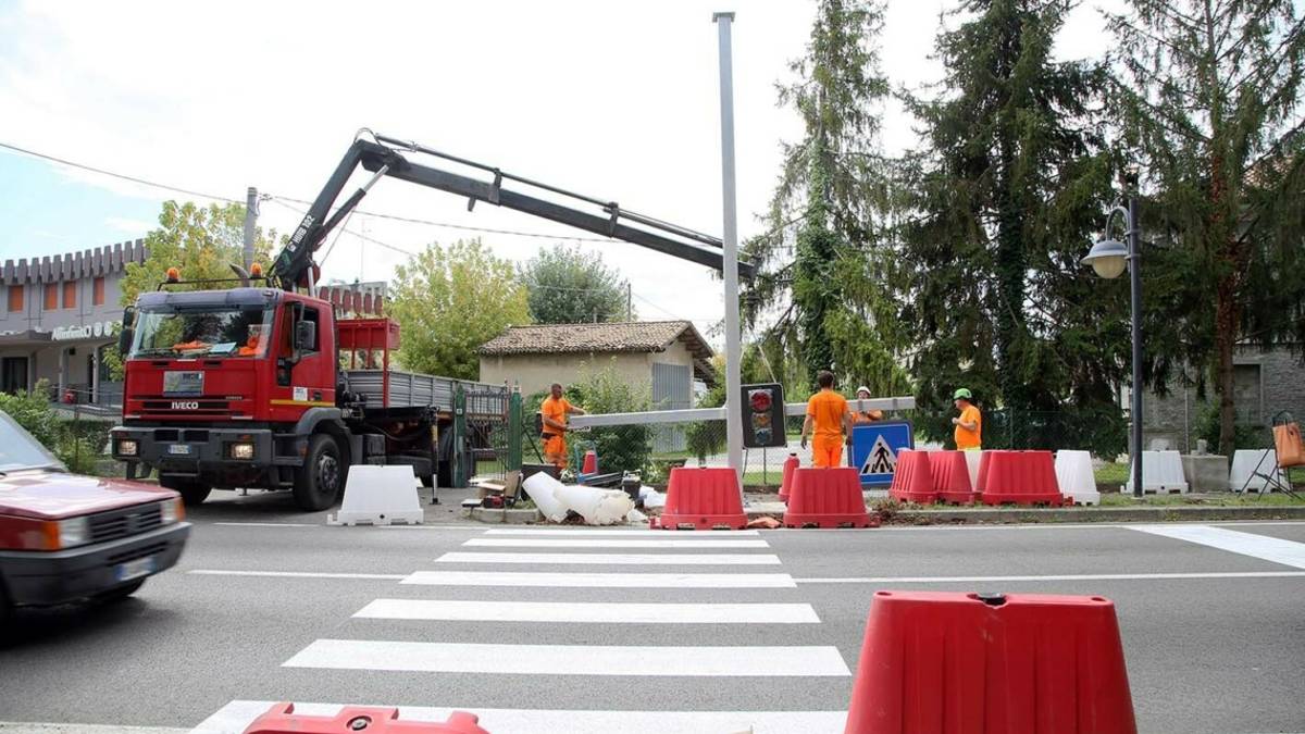 Bagnacavallo, lavori in corso per un nuovo semaforo pedonale