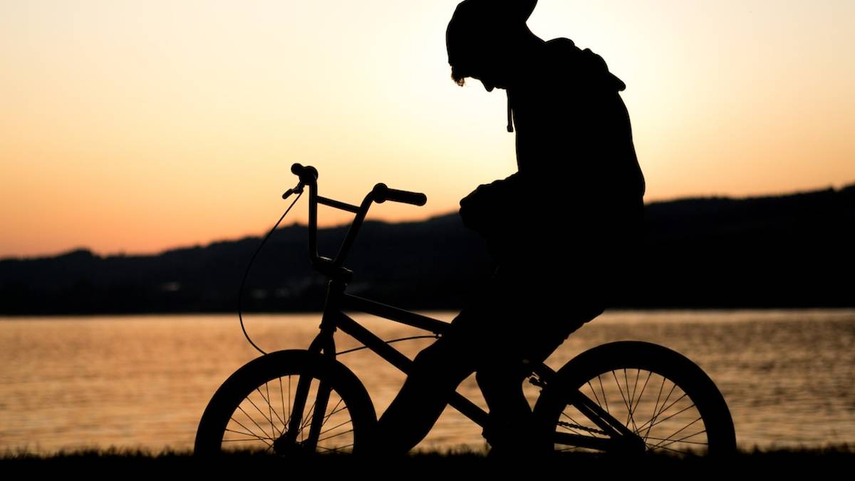 Stupro di gruppo a Milano: 22enne arrestato mentre è in vacanza a Rimini