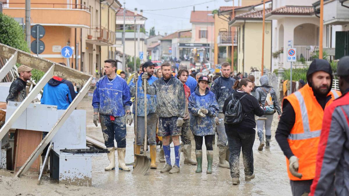 Cesena, all'ippodromo il grazie della città ai volontari