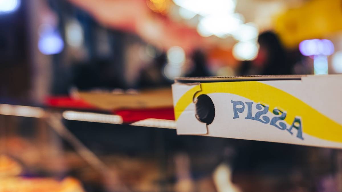 Cervia, la guerra in Ucraina li fa litigare in pizzeria: un arresto
