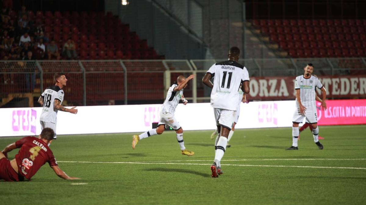 Cesena: Ogunseye sembra Ferrante, giusto un po' più decisivo