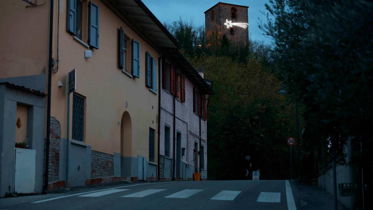 Cesena: una stella cometa sulla Torre di Roversano