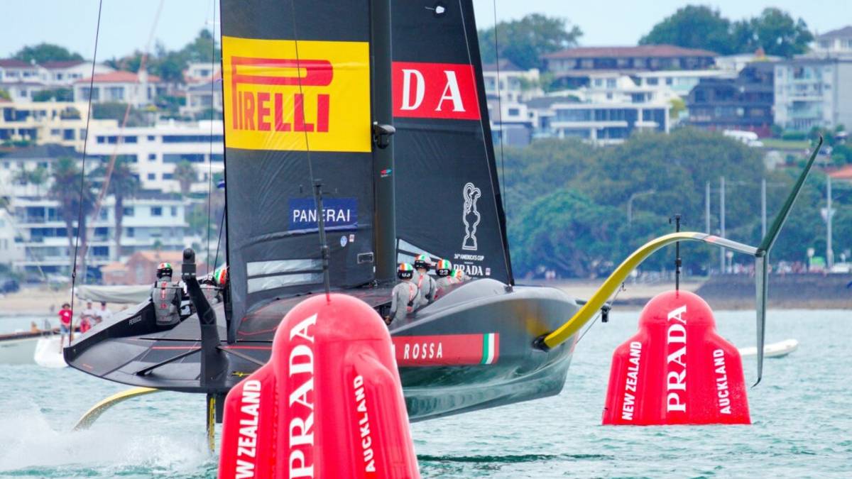 Luna Rossa si fa recuperare e viene sconfitta da Ineos