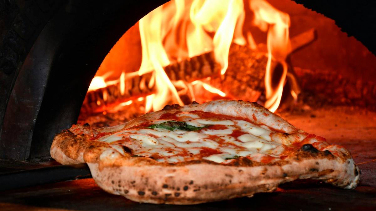Oltre alle pizze, vendeva droga: arrestato il titolare di una pizzeria di Rimini